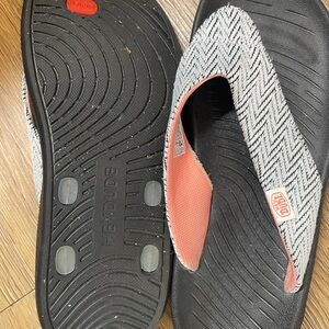 Hey Dude Black and White Chevron Flip Flops